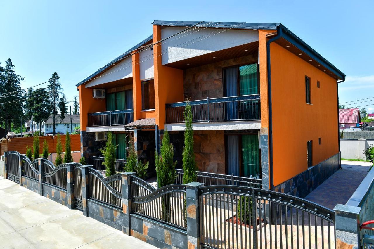 Lions Apartment Урекі Екстер'єр фото