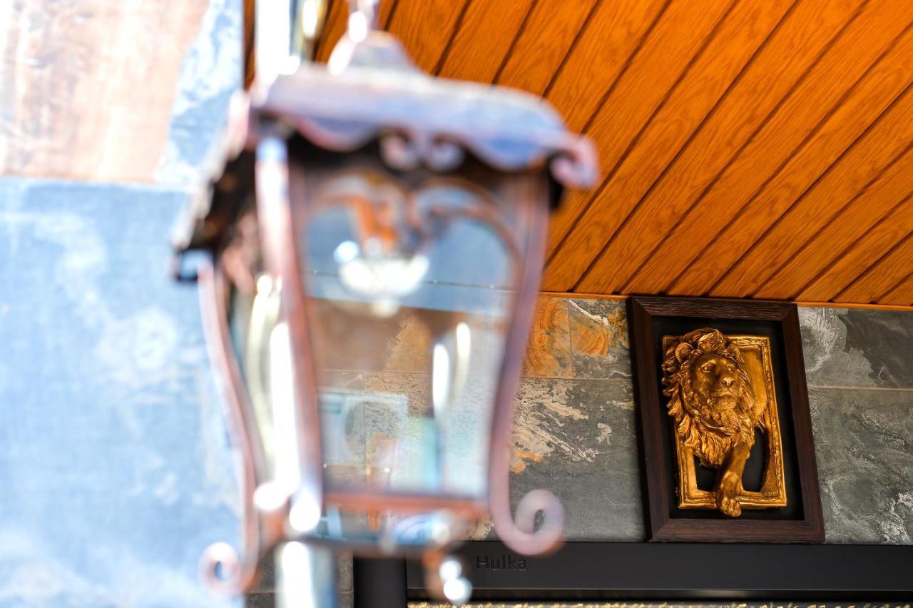 Lions Apartment Урекі Екстер'єр фото
